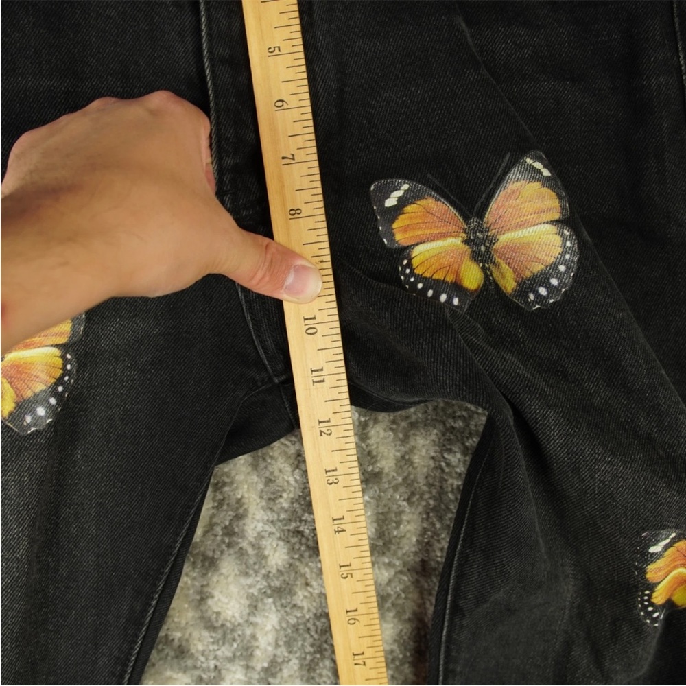 MNML Straight Leg Jeans Womens Size 32x30 Black Butterfly Print 5 Pocket Raw Hem - Picture 10 of 11